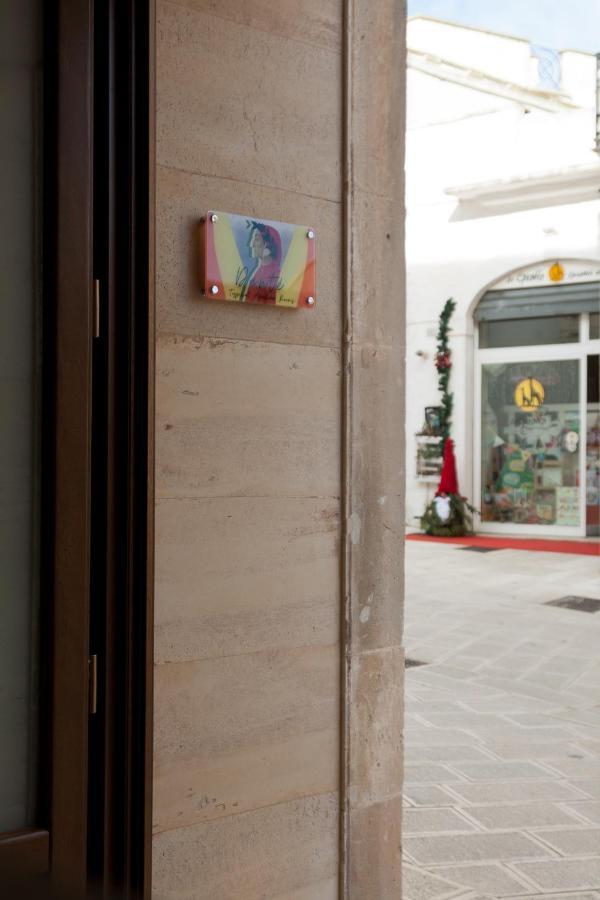 Suite Dante - Typical Apulian Rooms Cisternino Exterior photo